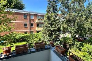 ruhig und hell mit West-Balkon
