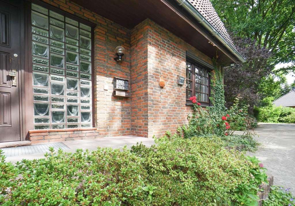 Immobilie in Worpswede - Zweifamilienhaus mit festem Mietverhätnis, als Renditeobjekt mit 6% - Bild 0