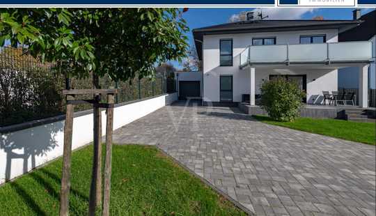 Bild von Exklusiver Wohnkomfort mit klarer Architektur im Rheingau