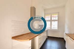 BEGEHRTER ALTBAU-CHARME - BELIEBTE  LAGE NAHE LIETZENSEE - HOLZDIELEN, FISCHGRÄTPARKETT & STUCK – Fredericiastr. 4a xx, 14059 Westend, Berlin – Vorschaubild 1