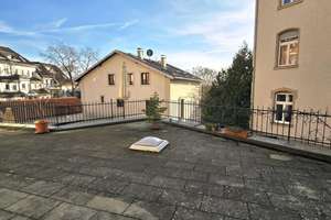 Elegantes Altbauensemble (denkmalgeschützt)
in Wiesbaden – nachhaltiges Investment – Die vollständige Adresse der Immobilie erhältst du vom Anbieter., 65195 Nordost, Wiesbaden – Vorschaubild 8