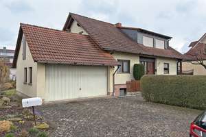 Einfamilien-Fertighaus in Hofbieber mit Massivbau Keller & Doppelgarage – Die vollständige Adresse der Immobilie erhältst du vom Anbieter., 36145 Hofbieber – Vorschaubild 2