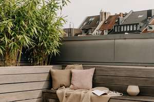 Penthouse mit Dachterrasse, Sichtbeton, Travertinbädern und Fischgrätparkett – Friedrichstraße 112, 40217 Friedrichstadt, Düsseldorf – Vorschaubild 5