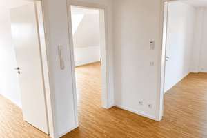 Neuwertige 3-Zimmer-Dachgeschosswohnung mit 2 Schlafzimmern, Balkon und Aufzug – Wachtelweg 29, 81927 Waldtrudering, München – Vorschaubild 19