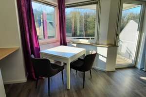 Helle 1-Zimmer Wohnung Balkon Studenten Uni Essen möbliert 5min bis HBF in Essen-Stadtwald – Ahornstr. 25, 45134 Stadtwald, Essen – Vorschaubild 4