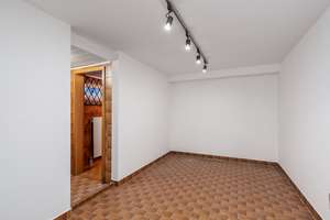 Attraktives Reiheneckhaus mit Galerie, Garten & Teich – Blumenviertel 81377 – Die vollständige Adresse der Immobilie erhältst du vom Anbieter., 81377 Großhadern, München – Vorschaubild 10