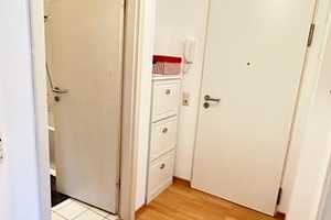 PORZ KURZFRISTIGE ANMIETUNG TOP WOHNUNG 1.OG MIT AUFZUG BALKON KÜCHENÜBERNAHME MÖGLICH PLUS GARAGE – Urbacher Weg 18, 51149 Köln – Vorschaubild 9