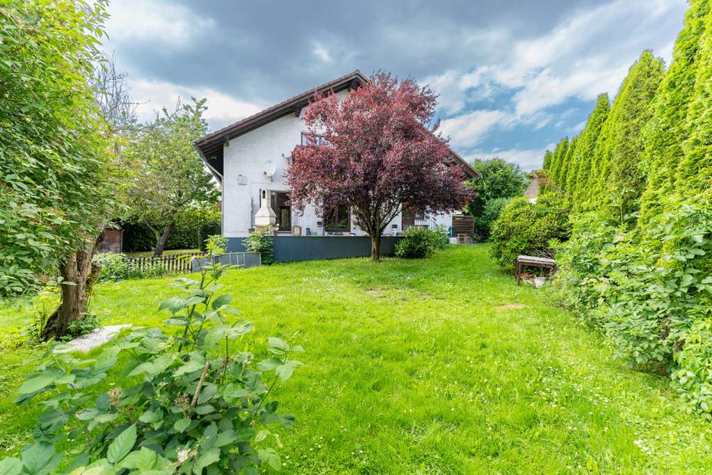 Immobilie in Montabaur - Mehrfamilienhaus mit Potenzial! - Bild 1