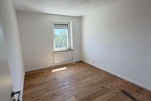 Kernsanierte 2- & 3-Zimmerwohnungen mit Einbauküche - WG, Paare & Familien willkommen – Zabergäustr. 97, 70435 Zuffenhausen-Frauensteg, Stuttgart – Vorschaubild 2