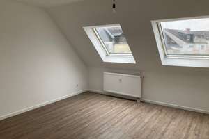 2-Zimmer Dachgeschosswohnung in Eller – Jägerstraße 13b, 40231 Eller, Düsseldorf – Vorschaubild 2