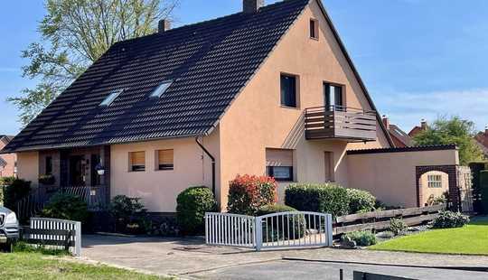 Bild von 2-Familienhaus, + Wohnbereich im Souterrain, direkt in 31311 Uetze