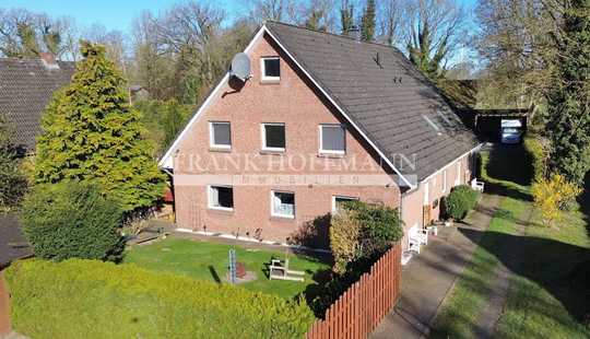 Bild von Teilvermietetes Doppelhaus mit drei Wohneinheiten, Carportstellplätzen und Garage in Hardebek