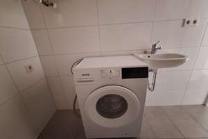 Zentrale 2-Zimmer-Wohnung mit Einbauküche und Waschmaschine in Nürnberg  – Tafelfeldstraße 31, 90443 Steinbühl, Nürnberg – Vorschaubild 8