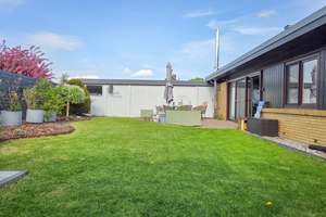 Bungalow mit eigenem Schwimmteich?
- Zu kaufen! In 23847 Pölitz - – Die vollständige Adresse der Immobilie erhältst du vom Anbieter., 23847 Pölitz – Vorschaubild 43