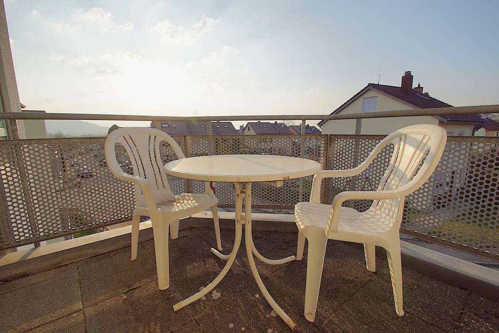 Immobilie in Beuren - Gepflegte 1,5-Zimmer-Wohnung mit Balkon in ruhiger Lage - Bild 3