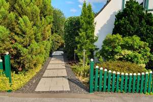 Freistehendes Einfamilienhaus mit Einliegerwohnung, Pool und großem Garten in Remscheid Süd – Die vollständige Adresse der Immobilie erhältst du vom Anbieter., 42859 Zentralpunkt, Remscheid – Vorschaubild 4