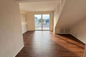 Exklusive 3-Zimmer-Penthouse-Wohnung mit gehobener Innenausstattung mit Balkon in Aachen-Eilendorf – Die vollständige Adresse der Immobilie erhältst du vom Anbieter., 52080 Eilendorf, Aachen – Vorschaubild 4