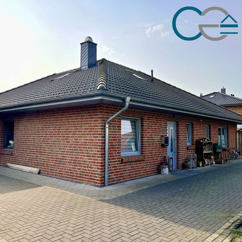 Immobilie in Haßbergen - Barrierearmer & gemütlicher Bungalow in Haßbergen – Garage,Carport, toller Garten, großes Grundstück - Bild 0