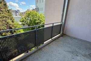 2. OG / Laminat /  Wanne+Dusche+Fenster /  zwei Balkon u.v.m. – Jahnstraße 57, 9126 Lutherviertel, Chemnitz – Vorschaubild 16
