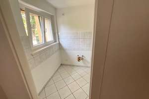 Gut geschnittene 2-Zimmerwohnung zu vermieten! – 60433 Frankfurter Berg, Frankfurt am Main – Vorschaubild 2