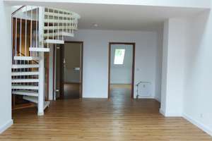 Helle Galerie-Maisonette-Wohnung im beliebten Gerresheim mit Balkon und zwei Bädern – 40625 Gerresheim, Düsseldorf – Vorschaubild 4