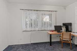 Bremen - Hemelingen | Gepflegtes Einfamilienhaus mit viel Platz, guter Ausstattung, drei Garagen und – Bremen – Vorschaubild 13
