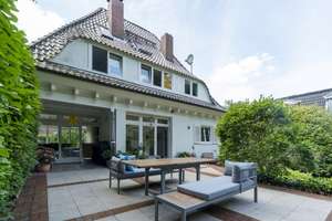 MÄRCHENHAFTES ARCHITEKTENHAUS ZU VERKAUFEN – Akazienweg 22, 22587 Blankenese, Hamburg – Vorschaubild 12