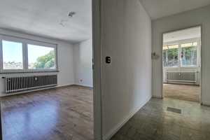 Helle 3-Zi.-Wohnung mit 2 Balkonen, Aufzug  – frisch gestrichen! – Hirsauer Straße 214, 75180 Pforzheim – Vorschaubild 3