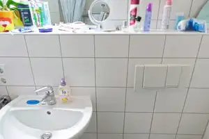 Exklusive 1-Zimmer-Erdgeschosswohnung mit Balkon und EBK in Studentenwohnheim in Mannheim – Seckenheimer Landstraße 4a, 68163 Mannheim – Vorschaubild 5