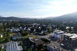 Repräsentative Einfamilienvilla 30 min. von Siegen, großzügiges Haus mit Schwimmbad in ruhiger Lage – Siegen-Wittgenstein (Kreis) – Vorschaubild 10