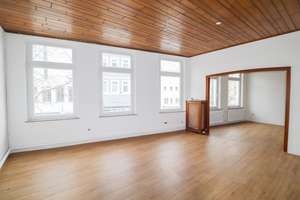 ALTBAUCHARME IM HERZEN VON OLDENBURG - Renovierte Wohnung sucht wertschätzende Bewohner! – Die vollständige Adresse der Immobilie erhältst du vom Anbieter., 26122 Innenstadt, Oldenburg (Oldenburg) – Vorschaubild 1