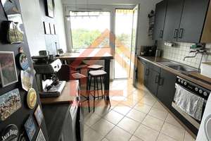Loggia mit Domblick: Attraktive Wohnung über den Dächern von Köln-Nippes – Die vollständige Adresse der Immobilie erhältst du vom Anbieter., 50733 Nippes (Ortsteil), Köln – Vorschaubild 5