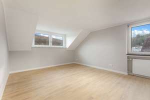 Stilvolle Wohnung mit Einbauküche sucht Nachmieter! – Chamissostraße 15, 42289 Heckinghausen, Wuppertal – Vorschaubild 3