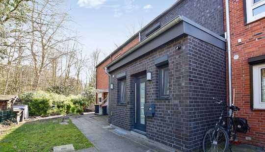Bild von Kernsaniertes Mittelreihenhaus mit modernem Design in begehrter Lage von Hamburg-Niendorf!