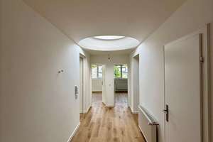 Penthouse-Feeling im Bonner Villenviertel – großzügig, lichtdurchflutet und umfangreich modernisiert – Körnerstraße 22, 53175 Plittersdorf, Bonn – Vorschaubild 3