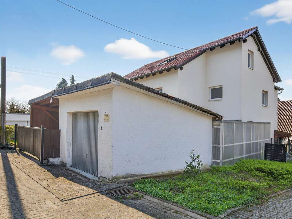 Garage + Carport