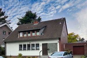 Freistehendes Haus mit großem Garten und Balkon I TOP-Wohnlage – Die vollständige Adresse der Immobilie erhältst du vom Anbieter., 45481 Saarn, Mülheim an der Ruhr – Vorschaubild 2