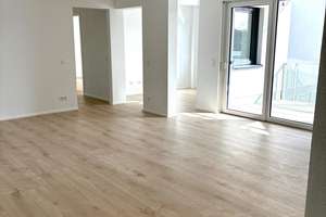 Barrierefreie Neubauwohnung mit Terrasse, Garten, Aufzug & TG-Stellplatz im Zentrum von Leichlingen