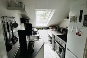 Helle und gemütliche 2-Zimmer Dachgeschosswohnung in wunderschönem Altbau – Industriestraße 51, 47803 Kempener Feld/Baackeshof, Krefeld – Vorschaubild 5