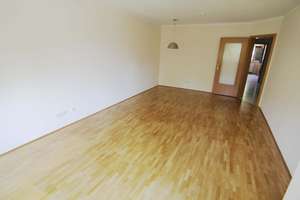 Lichtdurchflutete 3-Zimmer-Wohnung  in ruhiger Lage von München-Untergiesing – Die vollständige Adresse der Immobilie erhältst du vom Anbieter., 81547 Giesing, München – Vorschaubild 3