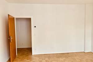 Charmante 2-Zimmer-Altbauwohnung nach Totalsanierung in ruhiger Wohnlage nahe Rüttenscheider Straße – Reginenstraße 3, 45130 Rüttenscheid, Essen – Vorschaubild 3