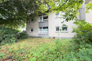 Vermietete Obergeschosswohnung mit Garage und Balkon in Top Lage von Bergisch Neukirchen