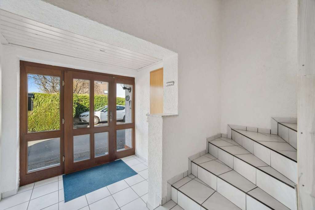 Immobilie in Hellenhahn-Schellenberg - Modernisierte DHH mit Garten als WEG geteilt - mit neuen Fenstern und einem neuem Kaminofen!! - Bild 3