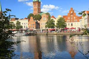 Altstadtwohnung direkt an der Trave – Blick auf Salzspeicher und Holstentor-Türme, 89 m², bezugsfrei – An der Obertrave 12, 23552 Innenstadt, Lübeck – Vorschaubild 6