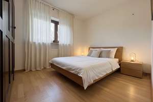 „Familienparadies: Charmantes Haus mit Garten,Einliegerwohnung, Kachelofen & Platz für Kinderträume“