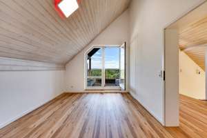 +++ frisch renoviert - DG-Maisonette-Galerie - Fußboden-Hzg. - 2 Bäder - Blk. & Fernblick - EBK +++ – Wikingerweg 2, 70439 Stammheim-Süd, Stuttgart – Vorschaubild 14