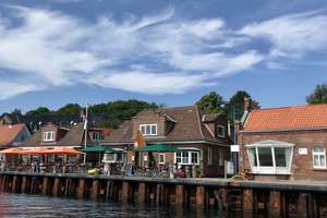 Ganz nah am Nord-Ostsee-Kanal // Kiel-Holtenau  // Garten // Garage // Keller – Die vollständige Adresse der Immobilie erhältst du vom Anbieter., 24159 Holtenau, Kiel – Vorschaubild 17