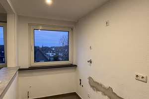 wunderschöne 4,5-Zimmer-Wohnung in zentraler Lage von Bottrop zu vermieten – Die vollständige Adresse der Immobilie erhältst du vom Anbieter., 46242 Fuhlenbrock, Bottrop – Vorschaubild 9