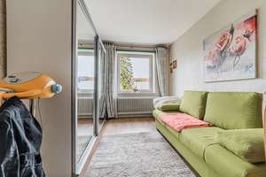 Schöne 2-Zimmer-Wohnung mit Einbauküche, Kamin im Wohnzimmer, eigenem Gartenanteil und Loggia – Die vollständige Adresse der Immobilie erhältst du vom Anbieter., 24116 Schreventeich, Kiel – Vorschaubild 6