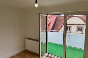 Renovierte 2,5-Raum-Penthouse-Wohnung mit Balkon in Kaiserslautern – St.-Franziskus-Str. 9, 67655 Innenstadt West/Kotten, Kaiserslautern – Vorschaubild 7